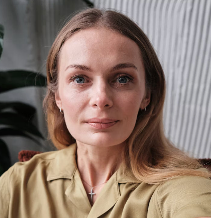 <em>Annie from New York, NY</em>